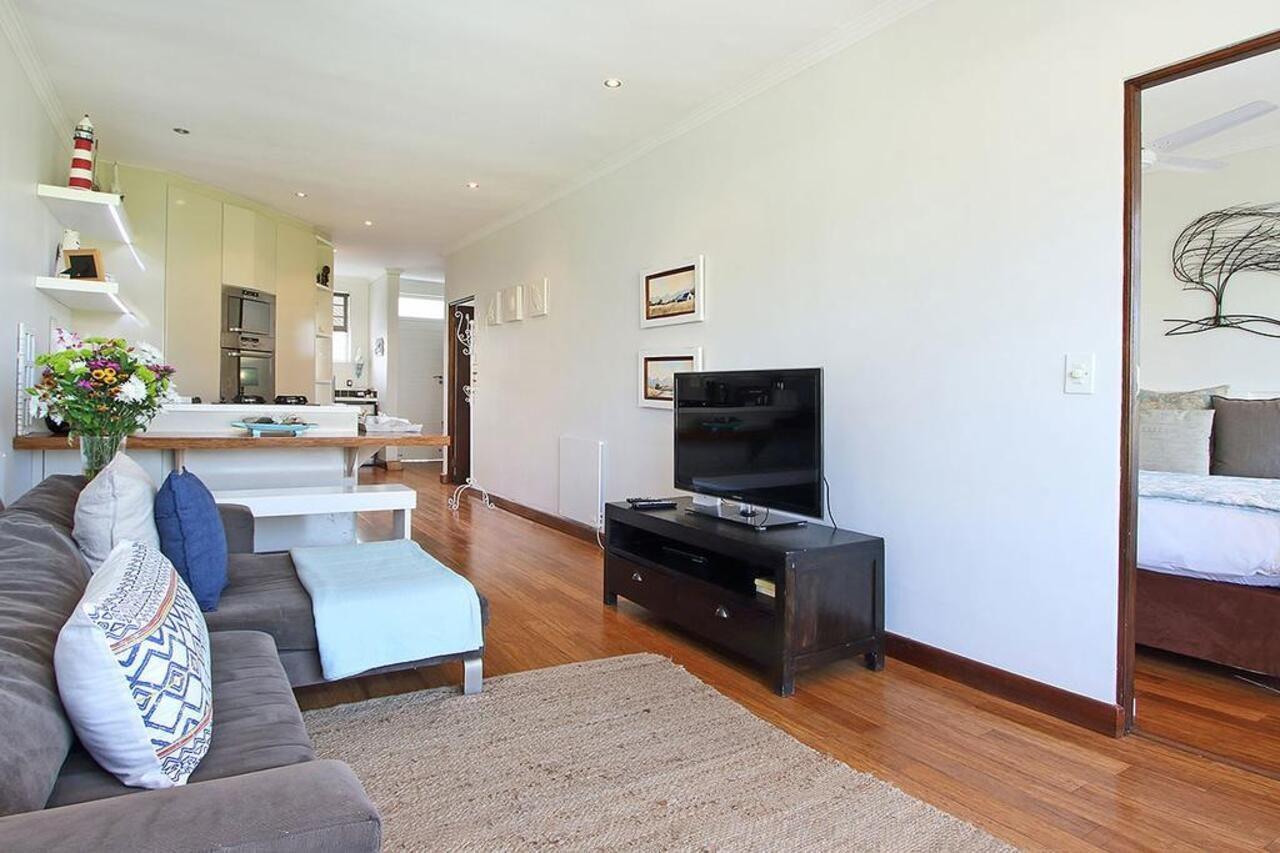 Vredenhof Self Catering Apartment Cape Town Exterior photo